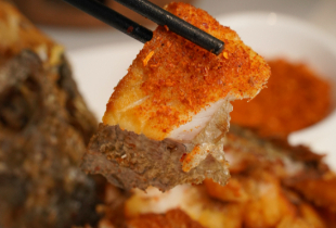 两年开店1800家，半年融资过亿，夸父炸串背后“神秘老板”现身-FoodTalks全球食品资讯