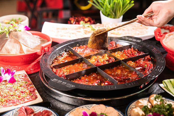海底捞CEO换人，或许只是整个火锅赛道“下半场”挑战的开始？-FoodTalks全球食品资讯