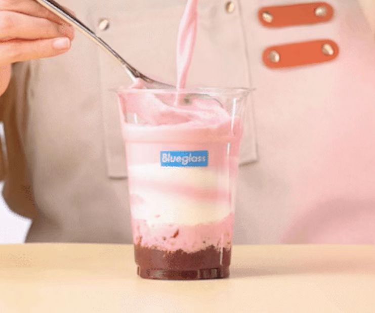 「Blueglass Yogurt」推出新品：满杯杨梅·浮宫东魁杨梅桂花活性益生菌酸奶FoodTalks