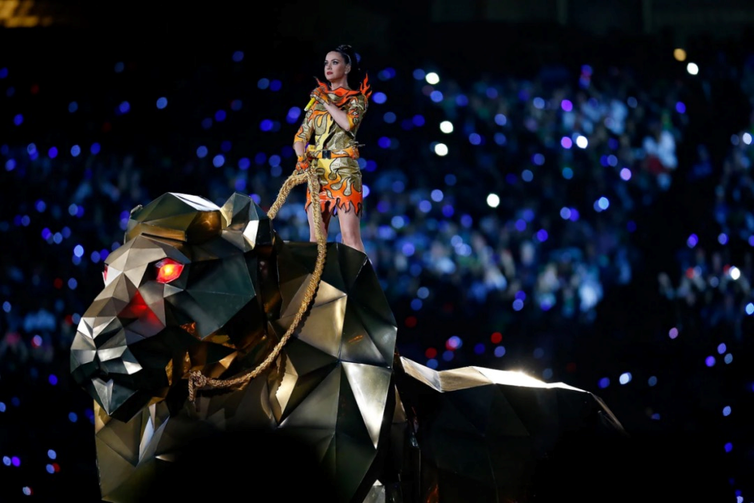 相比罗大佑和崔健,百事可乐"超级碗"中场秀才是"时代的眼泪"