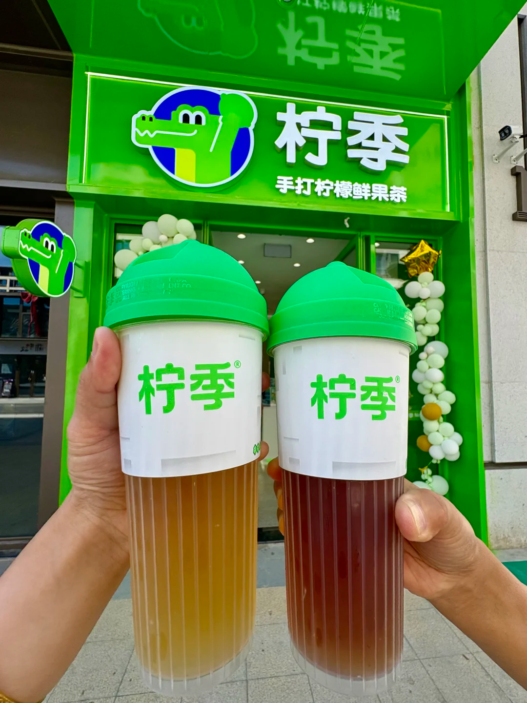 年度复盘|2025年零售圈十大出海事件发布-FoodTalks全球食品资讯