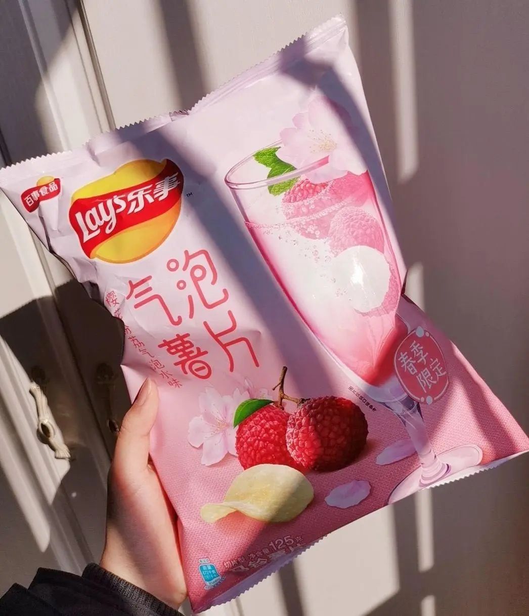 樱花粉荔气泡水味薯片
