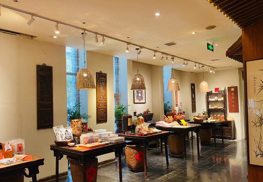 太火了,年轻人排队去这家中医馆吃饭!养生餐饮暗藏新机遇?-FoodTalks全球食品资讯
