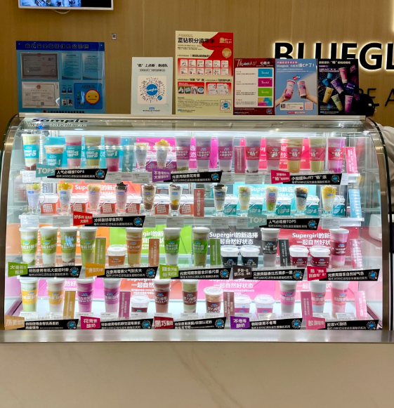 Blueglass线下店柜台