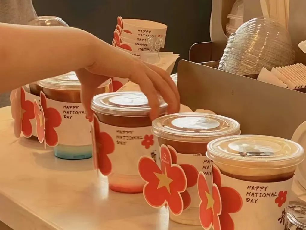 五角星小红花设计杯套
