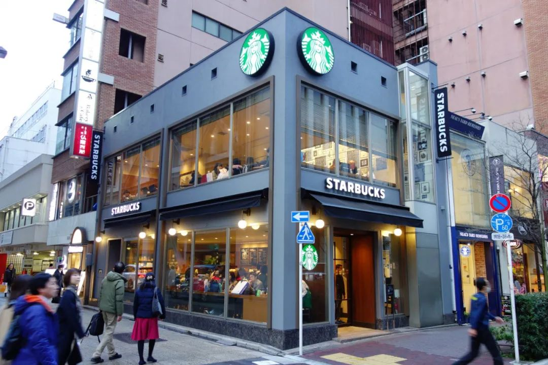 日本第一家星巴克　銀座松屋通り店