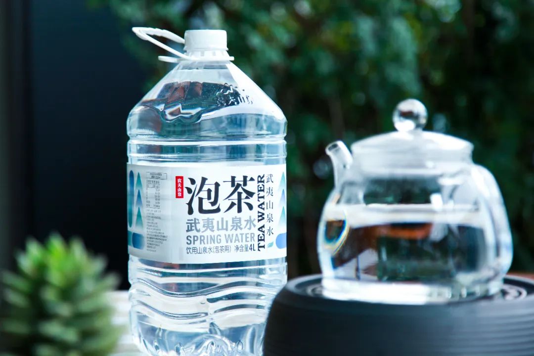 抢先机,走慢路,农夫山泉如何成为泡茶水赛道领头品牌?