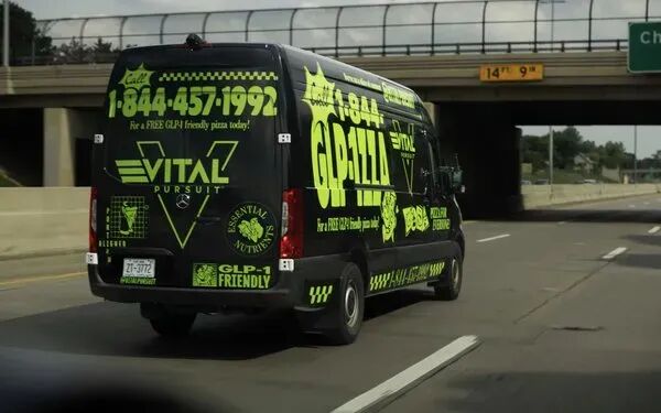 免费披萨派送车
