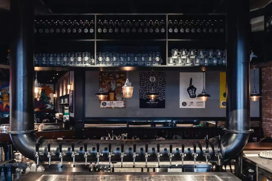 小酒馆业态仍火爆,精酿啤酒如何场景化突围?-foodtalks全球食品资讯