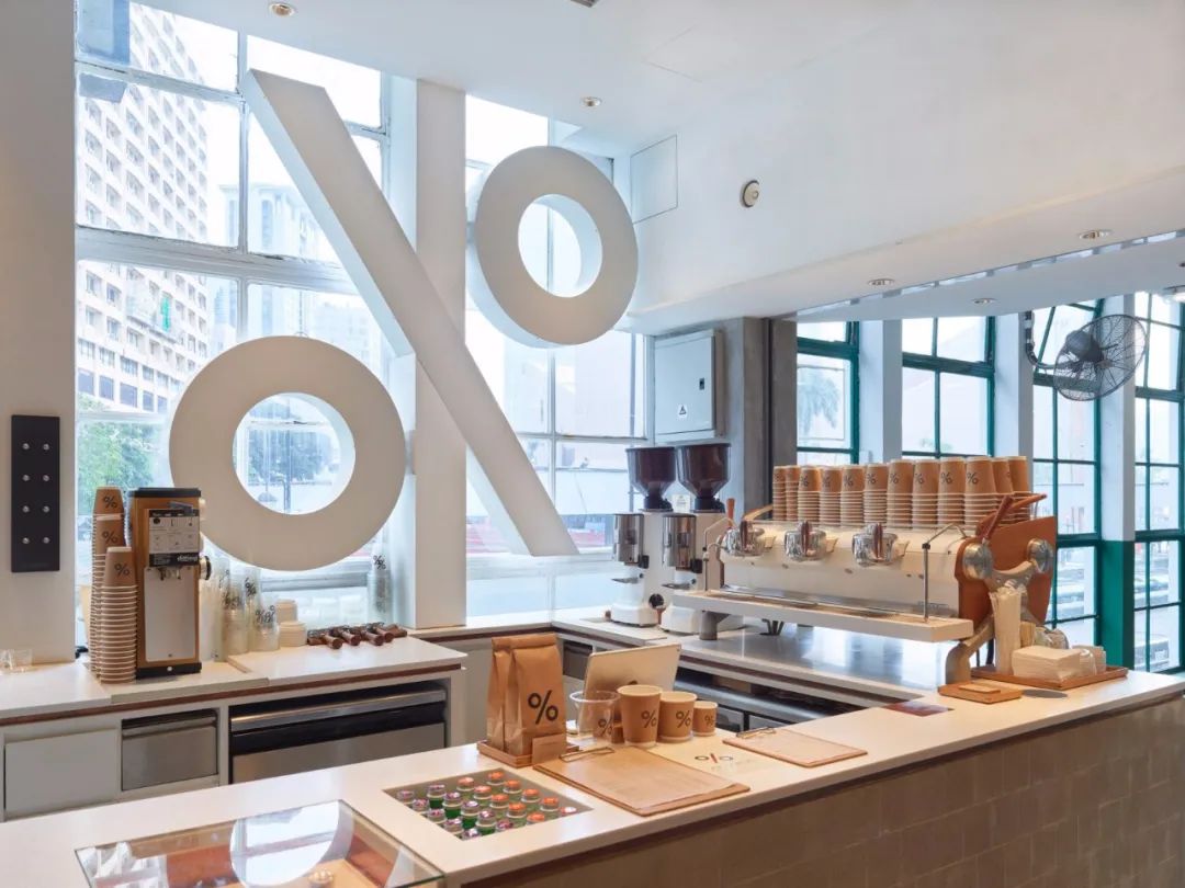 % arabica 在香港天星码头混凝土咖啡店