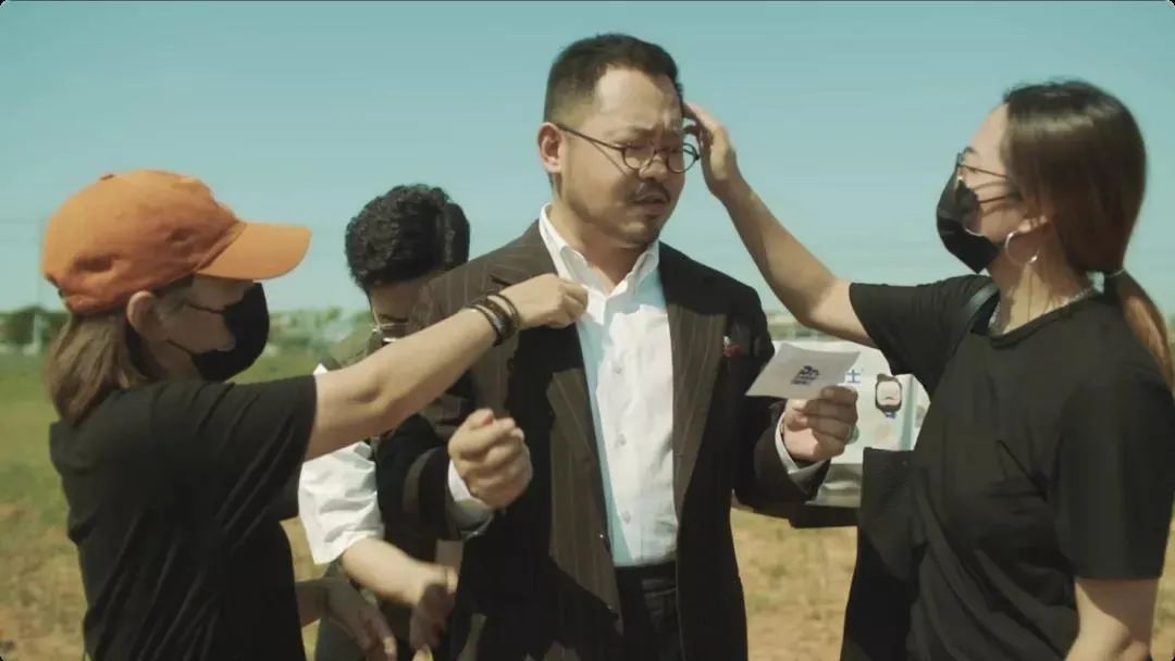 创始人老陈开了一场“荒野上的发布会”