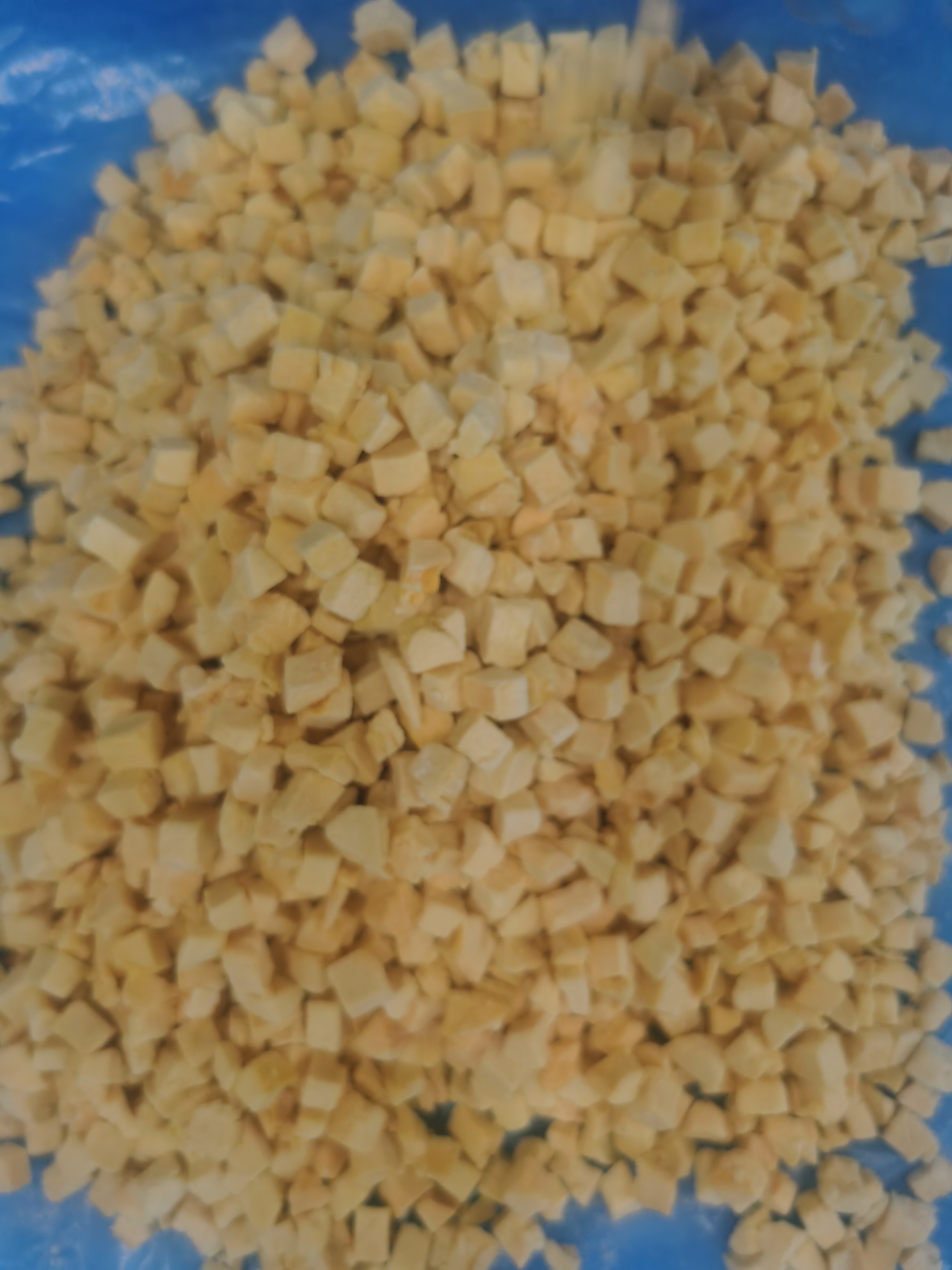 烟台永和致远食品提供烘焙麦片添加用冻干黄桃丁 - FoodTalks食品供需平台