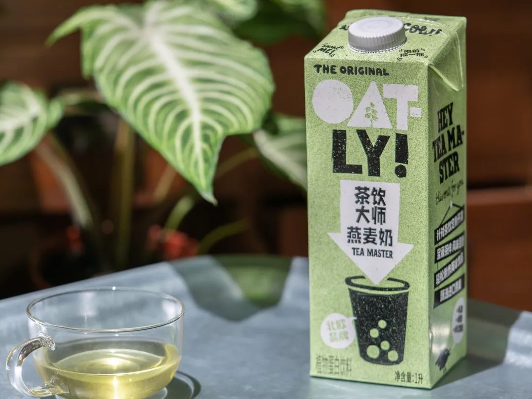 oatly燕麦奶张春图片