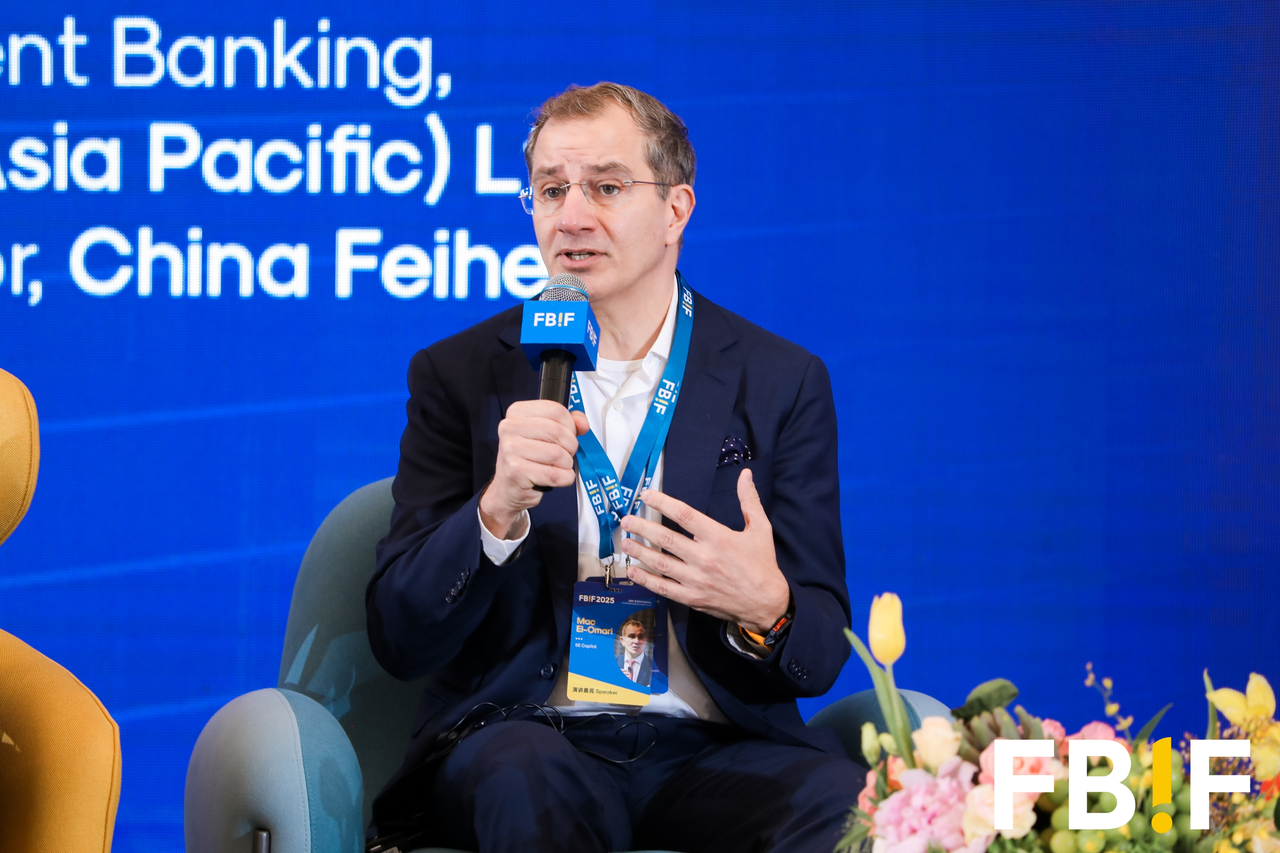 Mac EI-Omari，6E Capital 联合创始人，摩根大通前亚太区投资银行副董事长，中国飞鹤非执行董事