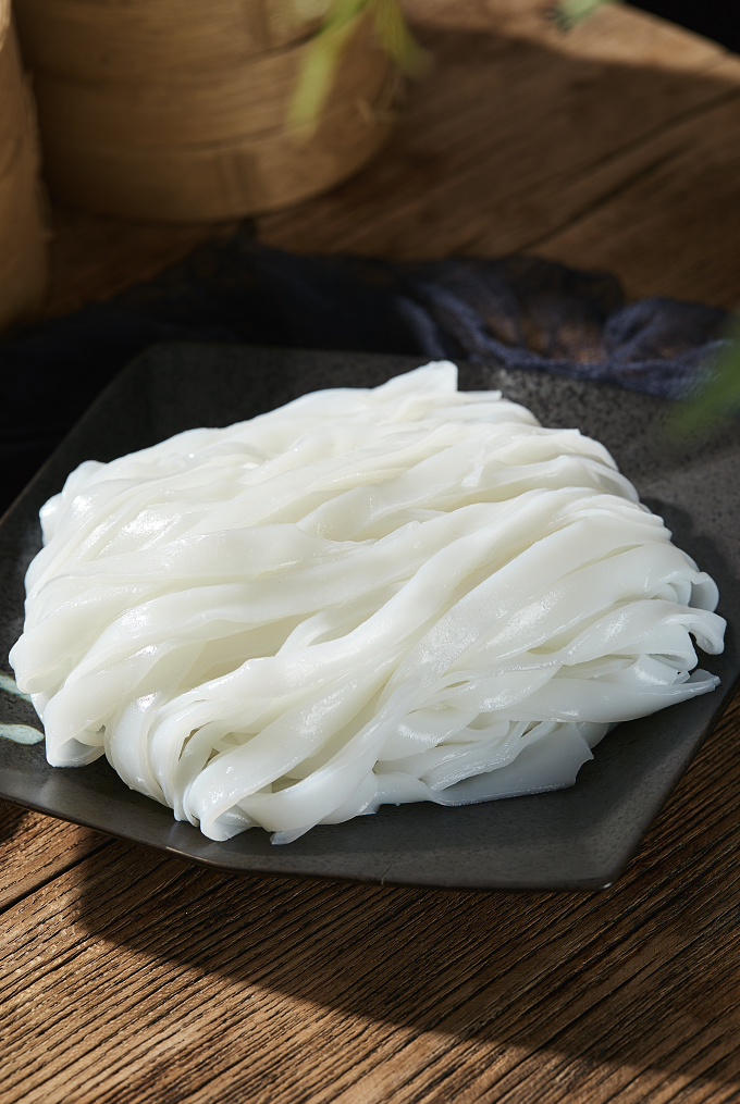 广东龙香食品有限公司长期提供鲜河粉,米粉类产品oem/odm