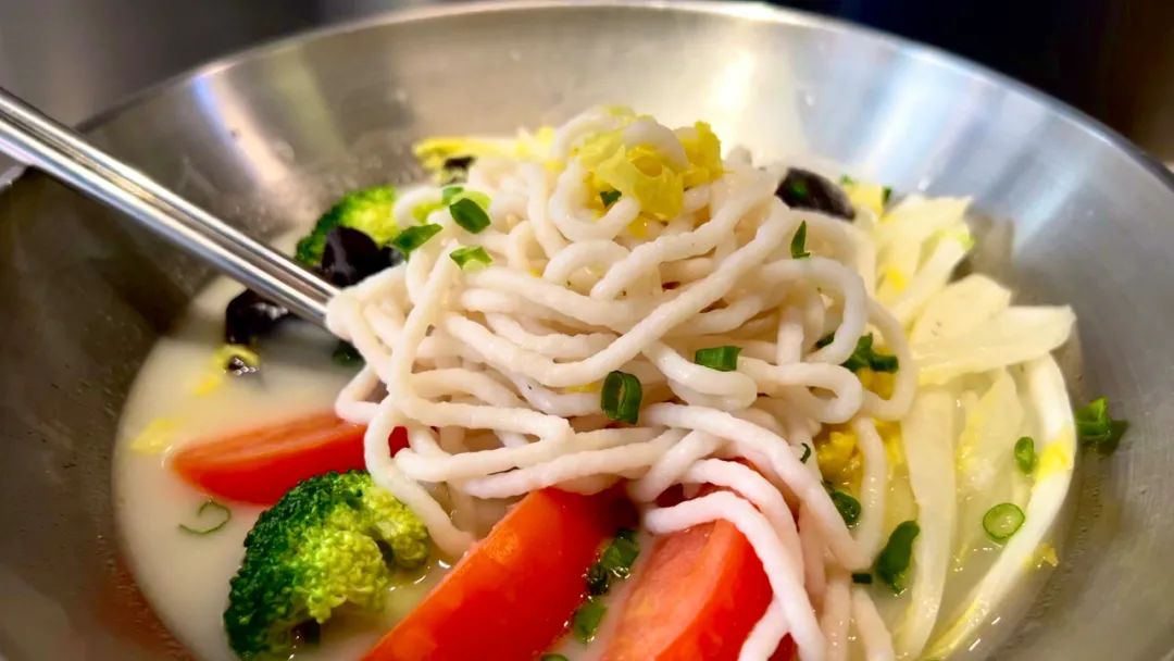 一斤鱼肉做成一碗顺德鱼面，在家就能吃！-FoodTalks