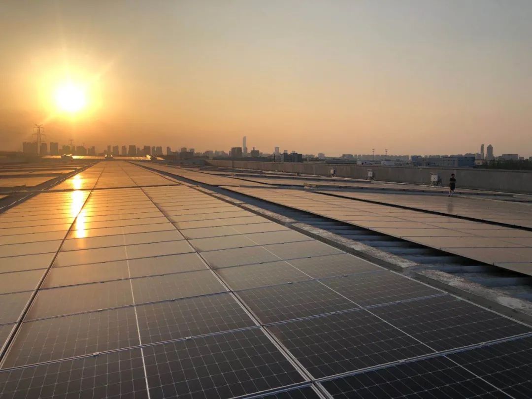 亿滋苏州工厂屋顶太阳能发电项目图片来源:小食代