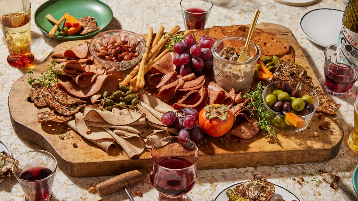 Prime Roots Raises 30M to Expand Mycelium Deli Slices