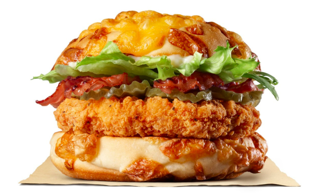 我真的怀疑快餐品牌们就是因为米汉堡吃到了甜头,以为换成菠萝包我就